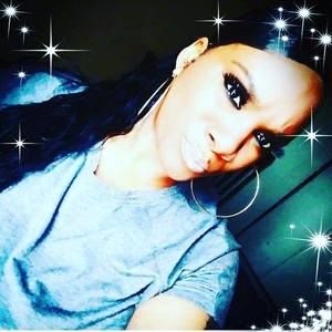 Meet your Posher, Kendra